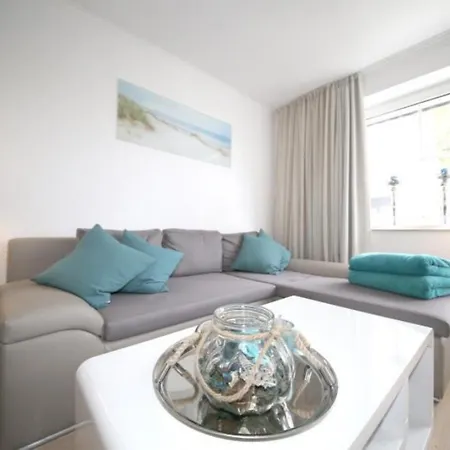 Apartment Strandallee 200 *