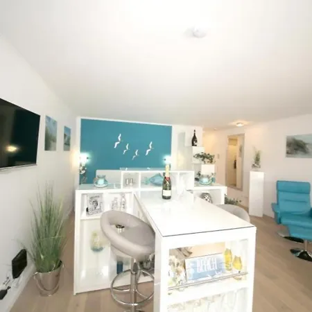Apartment Strandallee 200