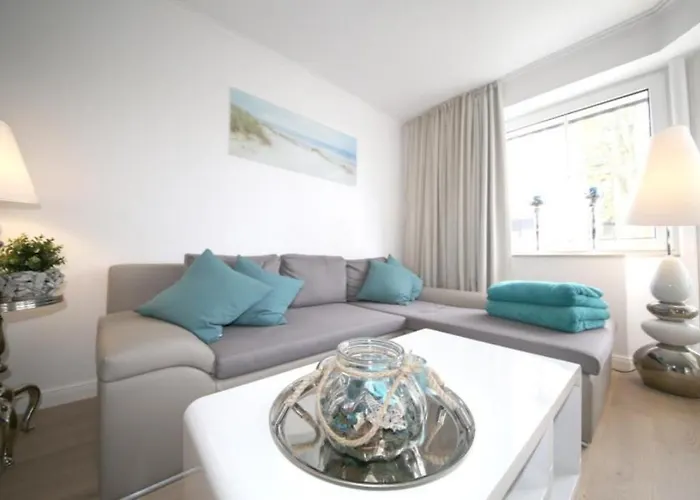 Apartment Strandallee 200 *